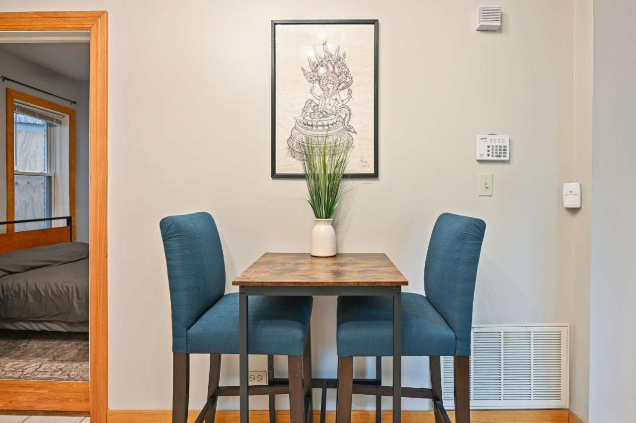 2 Bed Apt W/ Office, Free Parking, Near Wrigley Chicago Exterior foto
