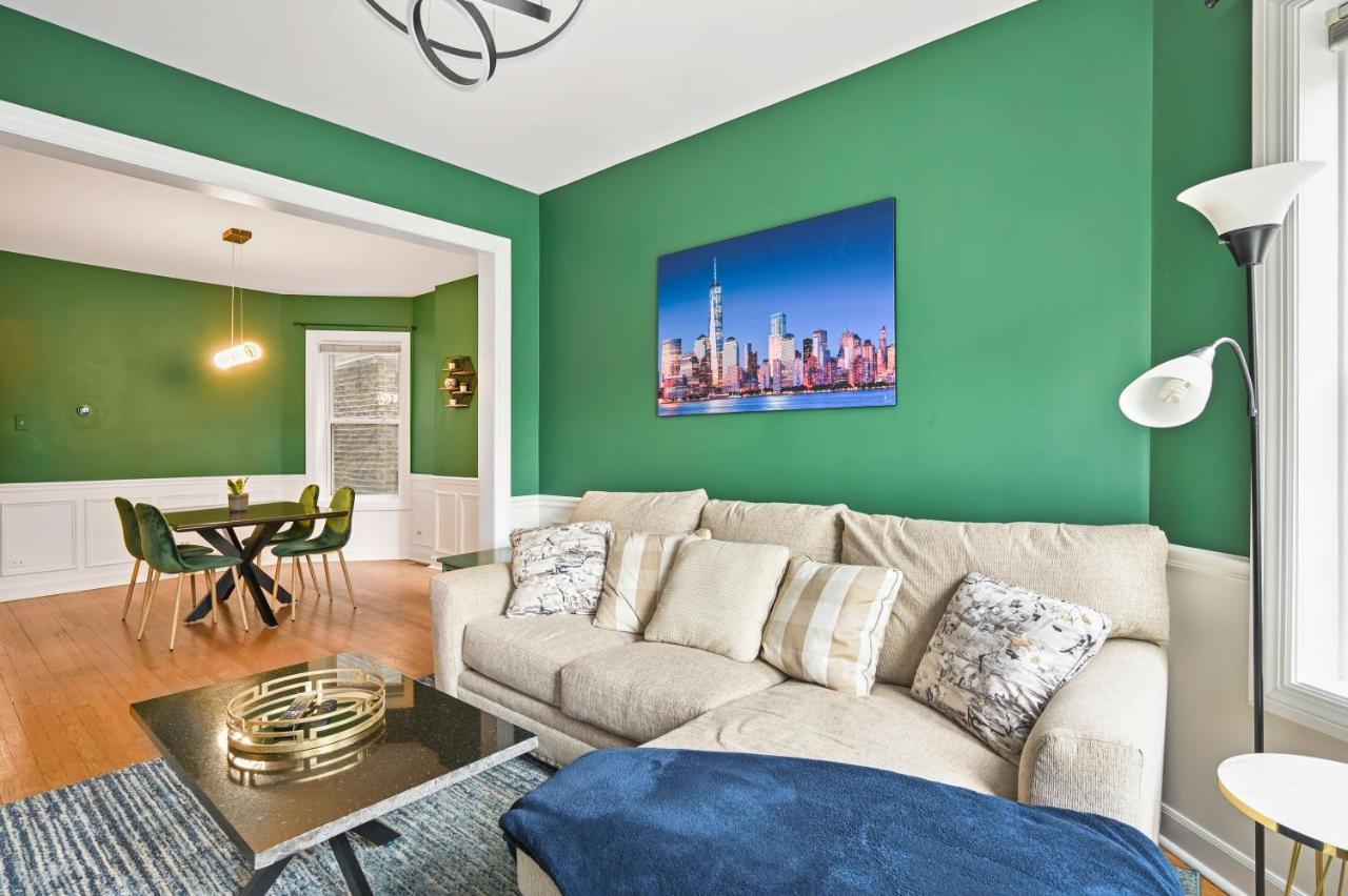 2 Bed Apt W/ Office, Free Parking, Near Wrigley Chicago Exterior foto