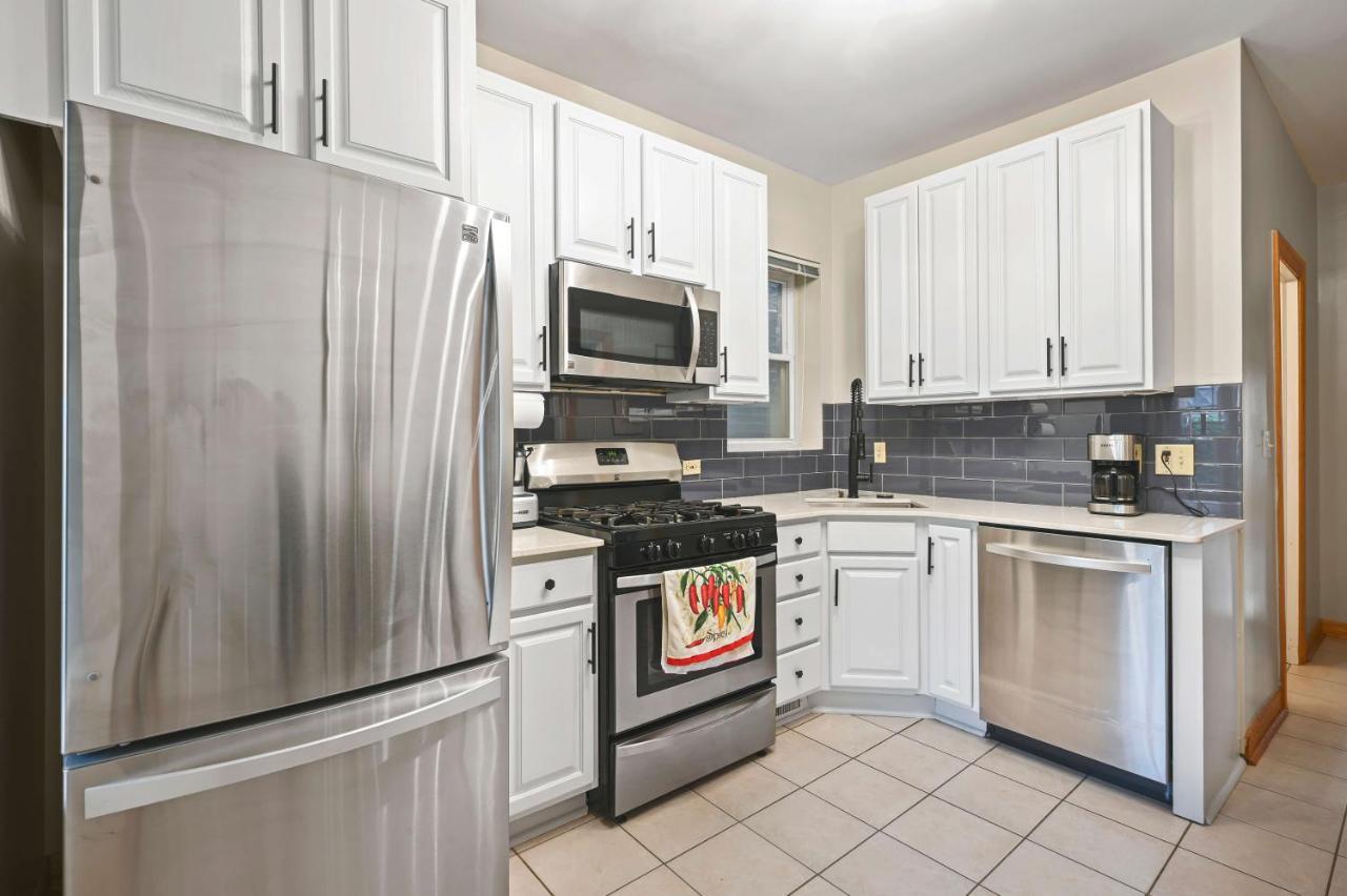2 Bed Apt W/ Office, Free Parking, Near Wrigley Chicago Exterior foto